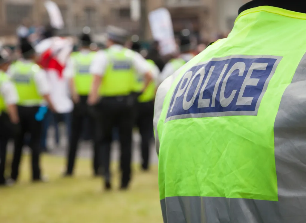 👮 Police & Emergency Services -